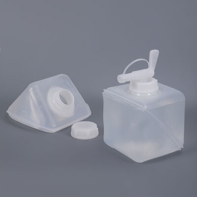 comprar Container de água portátil de 1L plástico dobrável macio Jerry pode balde ecológico de água com tampa de torneira Fabricação em linha