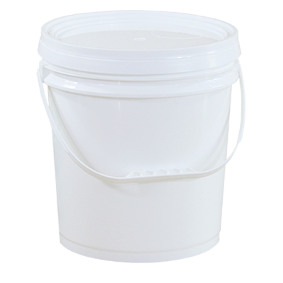 Baldes de plástico selados sem glândulas, perfeitos para várias aplicações.